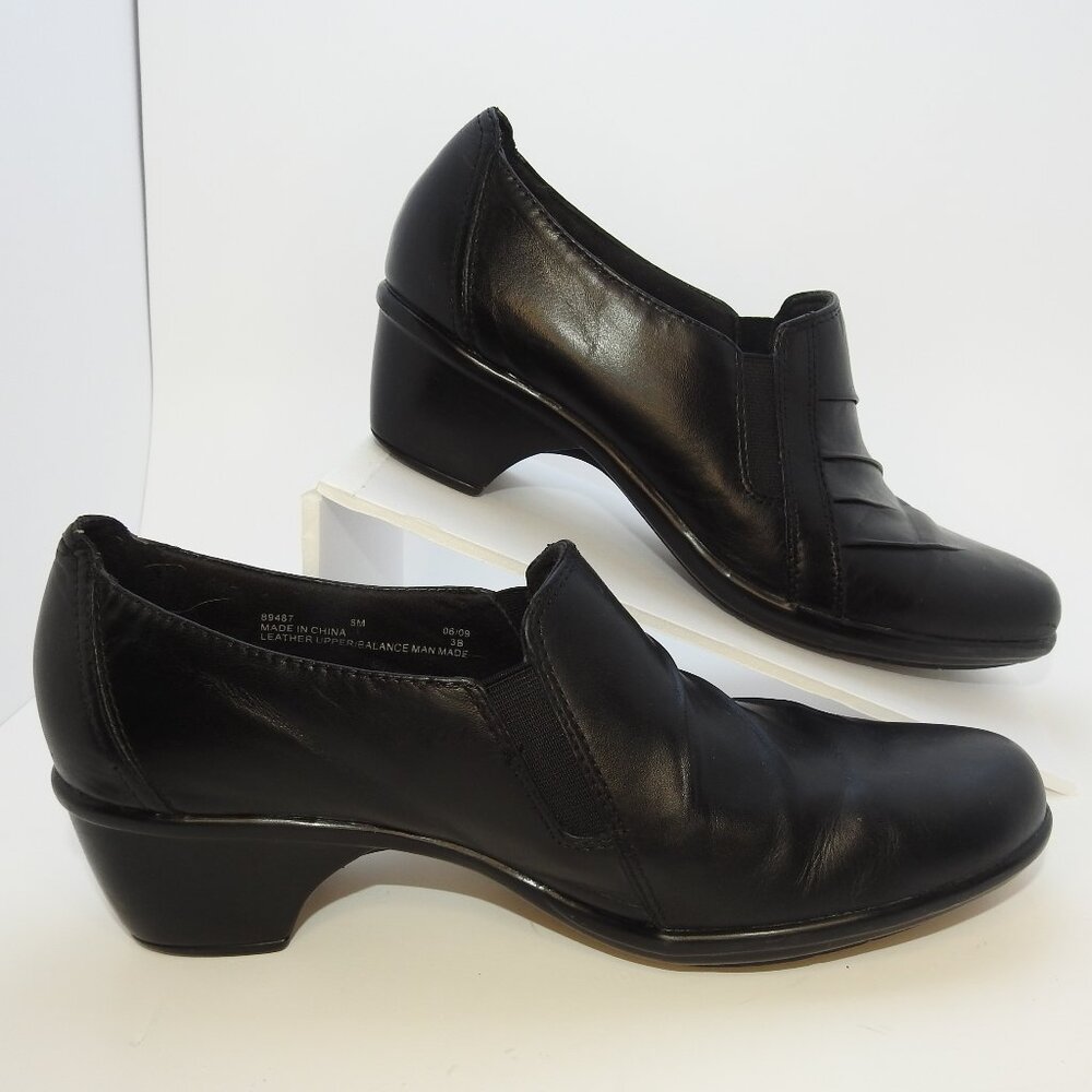 Clarks Partridge Black Pleated Leather Slip on Comfort Shoes Sz 8M